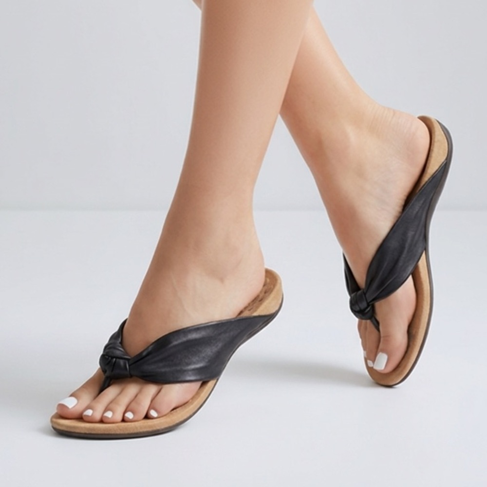 🖤 Vionic Black Leather Sandals 👣 Size 9 | Support That Hits Different